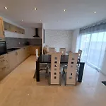 Des Falaises De 6personnes *