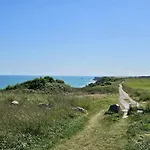 Des Falaises De 6personnes Longues-sur-Mer