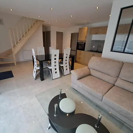 Des Falaises De 6personnes *