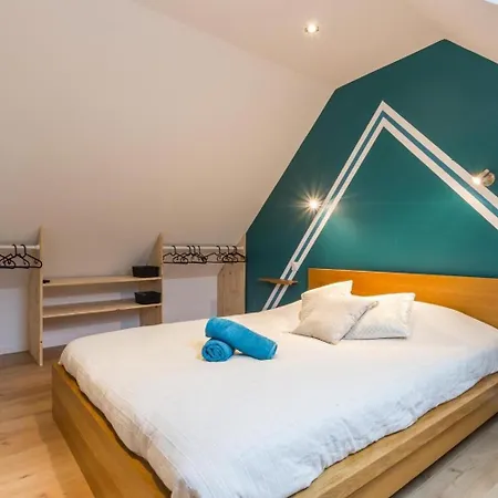 Des Falaises De 6personnes *