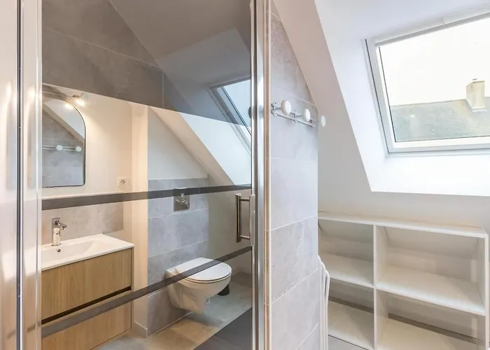 Des Falaises De 6personnes *